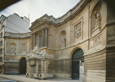 Der Fontaine des Quatre Saisons, Rue de Grenelle, gebaut 1739-46 von Edmé Bouchardon